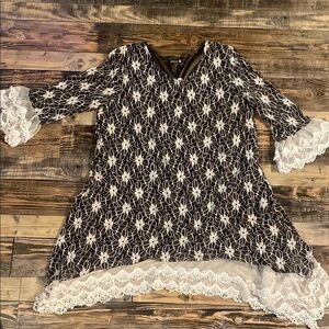 Adorn Floral lace dress with ruffle sleeves size 2X